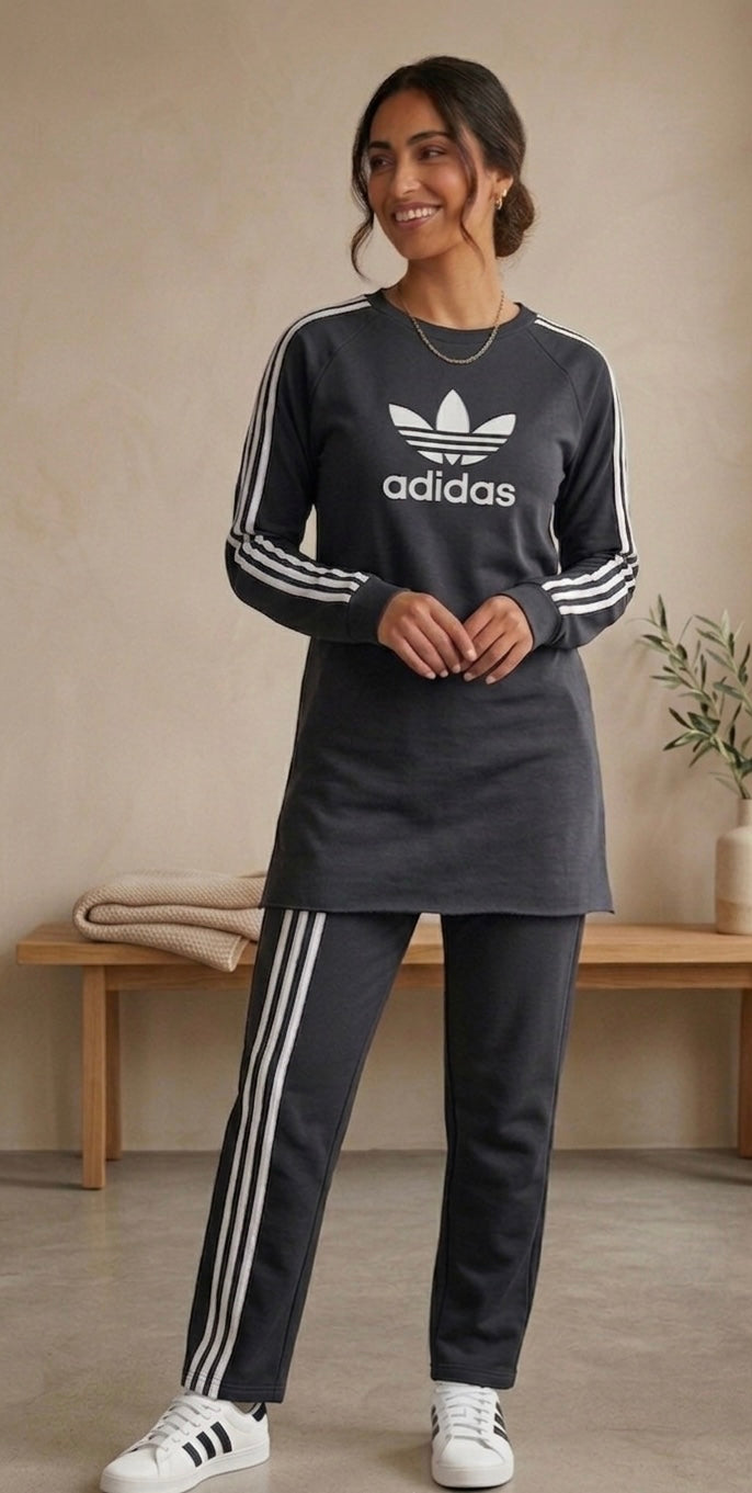 طقم نسائي adidas